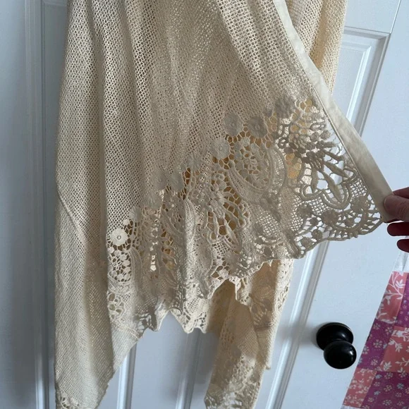 Women’s plus size beautiful lace vest. 4X/5X brand new never worn. - Picture 2 of 14